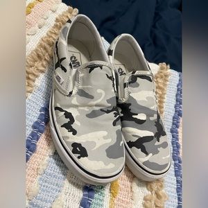 Camo vans. Like new